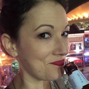 Meet your Posher, Gwen